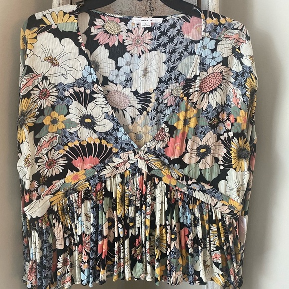 O’NEILL April long sleeve - Picture 3 of 4